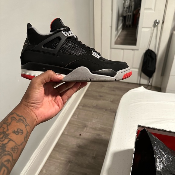 Jordan 4 bred main image 7